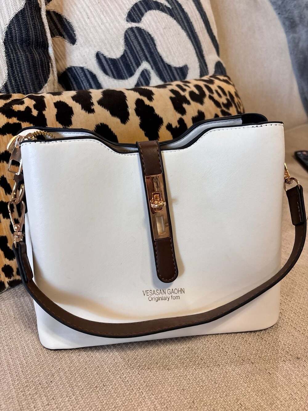 Vesasan Gaohn White shoulder PU Leather Handbag
